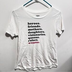 Old Navy t shirt : Box E: